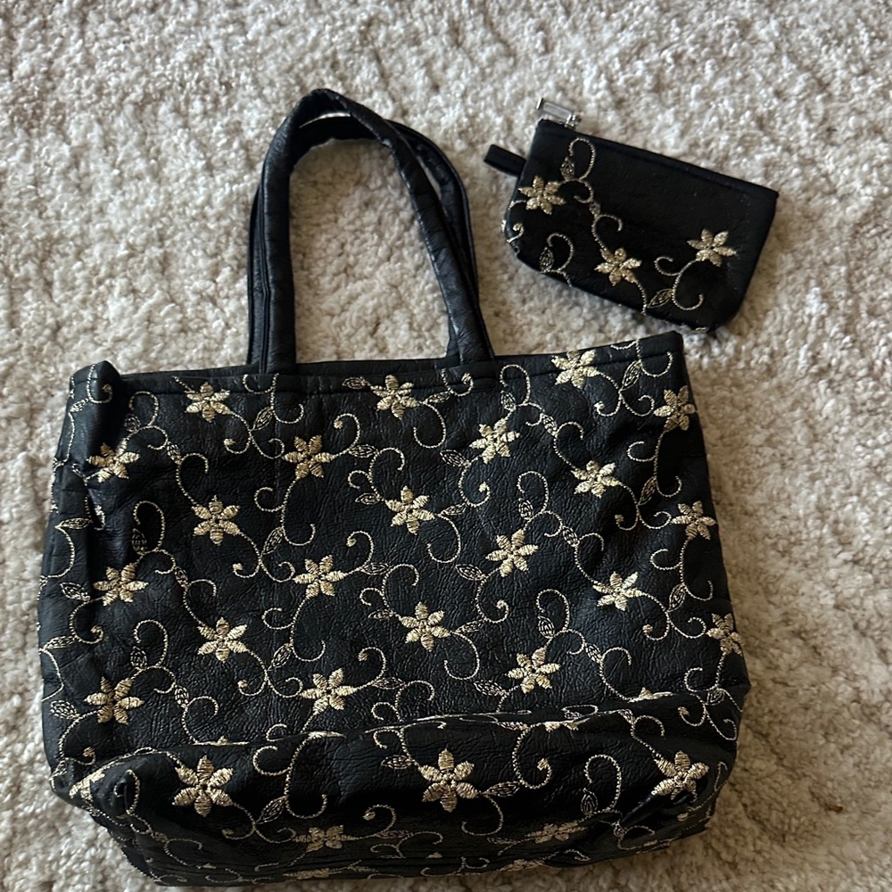 Handmade Elegant Black and Gold Floral Women's Bag Set